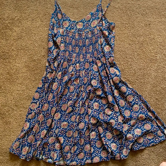 Floral Women’s Dress - Picture 2 of 3